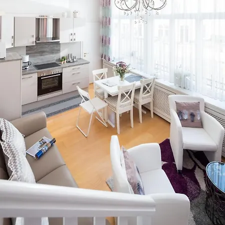 Friedrichstr 36 Whg 3 Apartment *